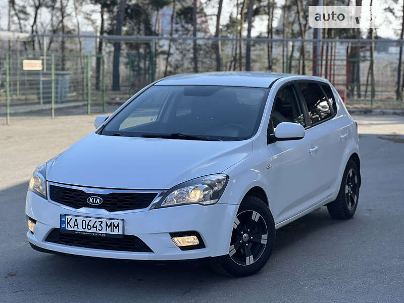 Kia Ceed (2009)