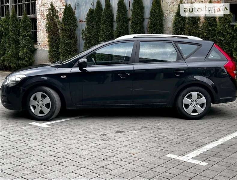 Kia Ceed (2009)