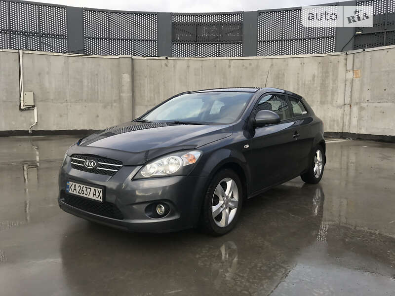 Kia Ceed (2008)