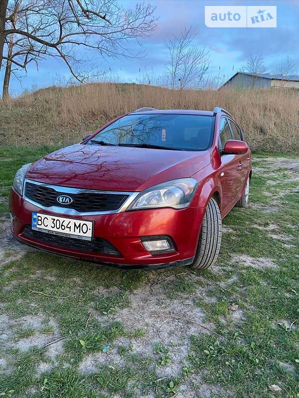 Kia Ceed (2010)