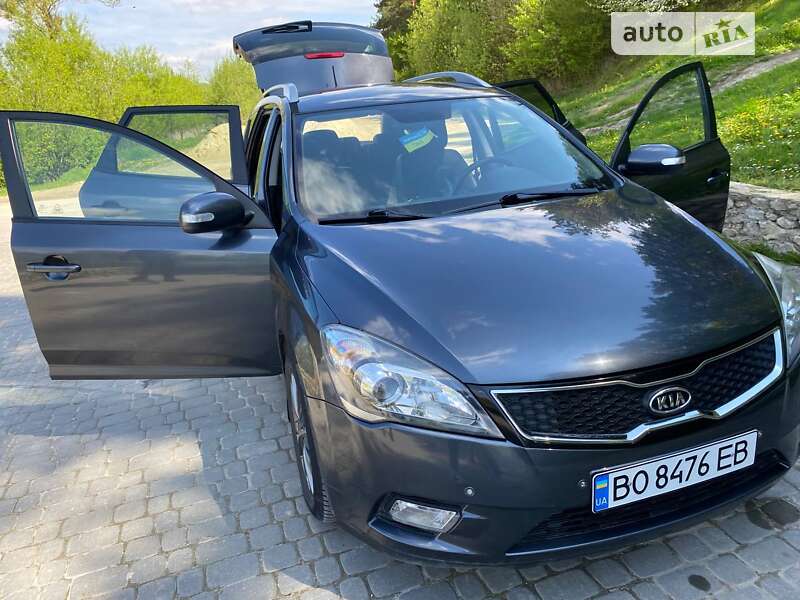 Kia Ceed (2010)