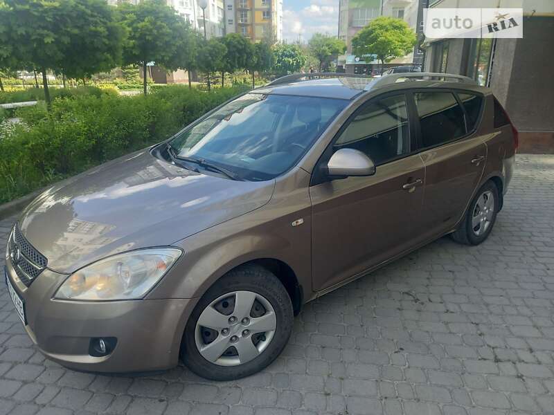 Kia Ceed (2008)