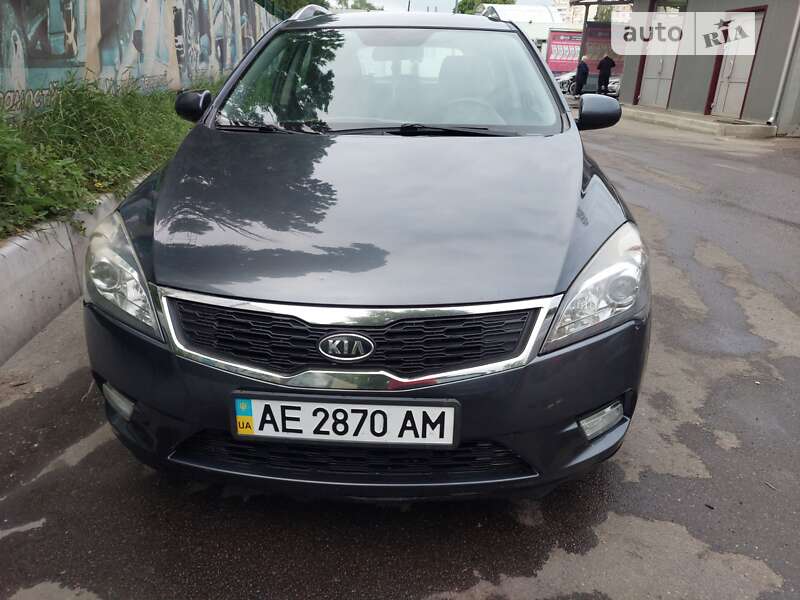 Kia Ceed (2012)
