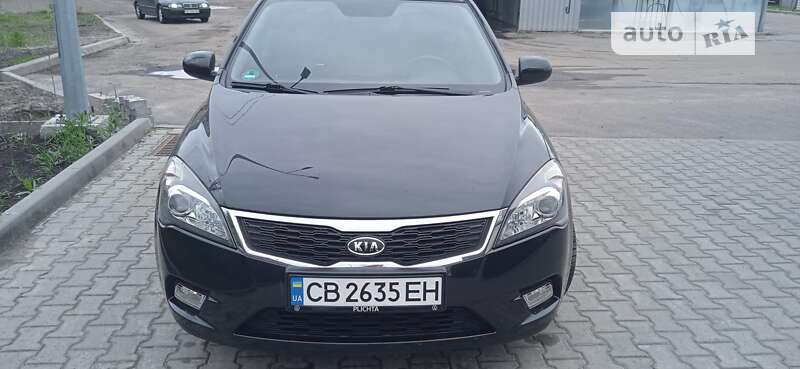 Kia Ceed (2010)