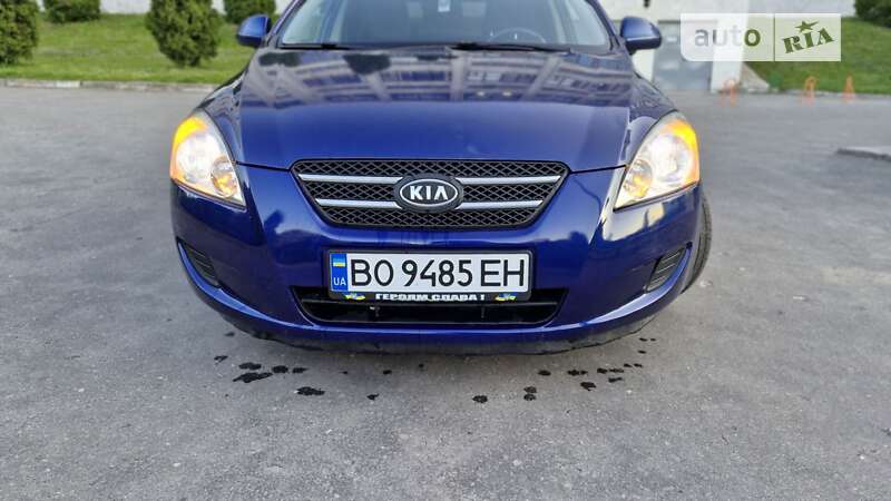 Kia Ceed (2007)