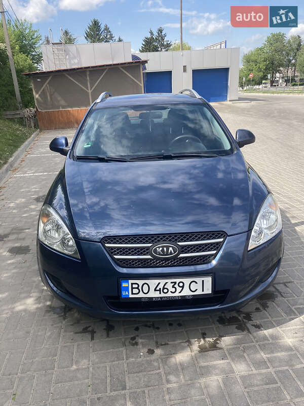Kia Ceed (2009)