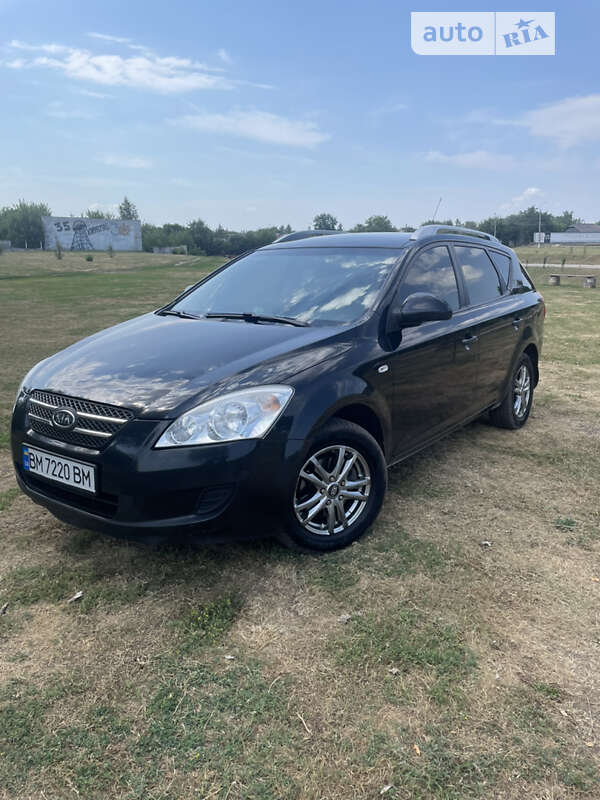 Kia Ceed (2008)