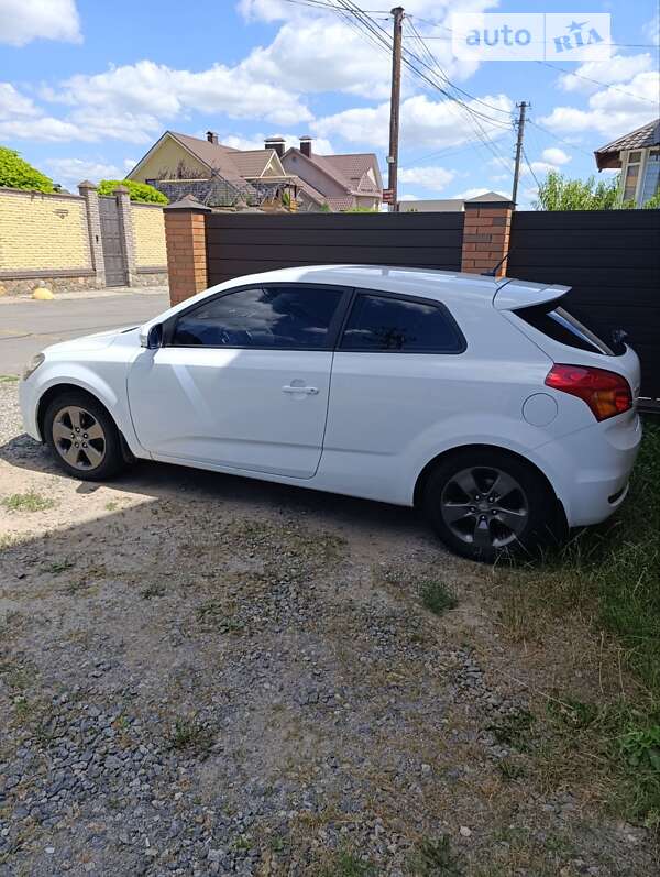 Kia Ceed (2010)