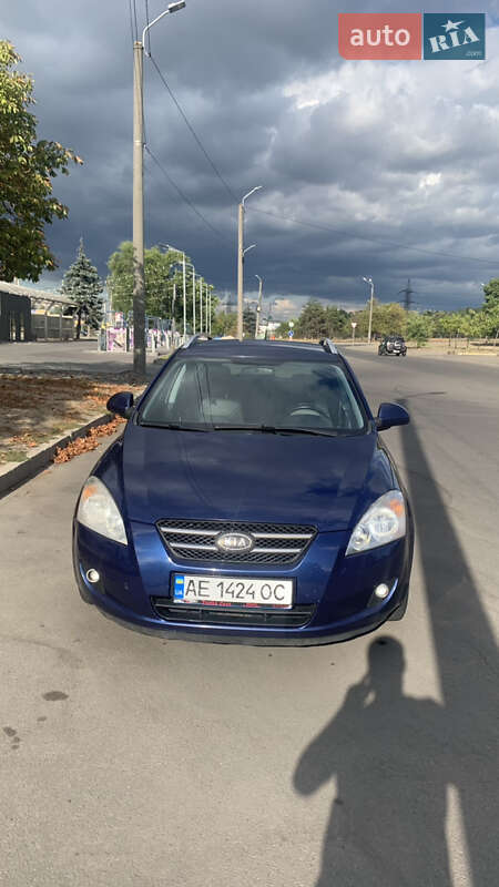 Kia Ceed (2008)