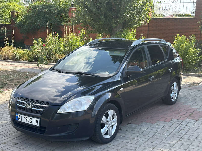 Kia Ceed (2008)