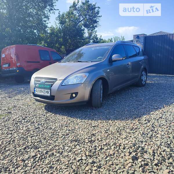 Kia Cee'd (2008)