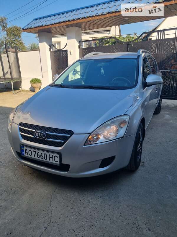 Kia Ceed (2009)