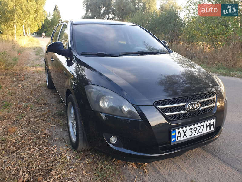 Kia Cee'd (2009)