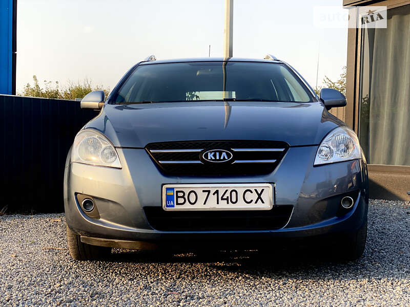 Kia Ceed (2008)