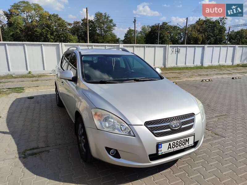 Kia Cee'd (2007)