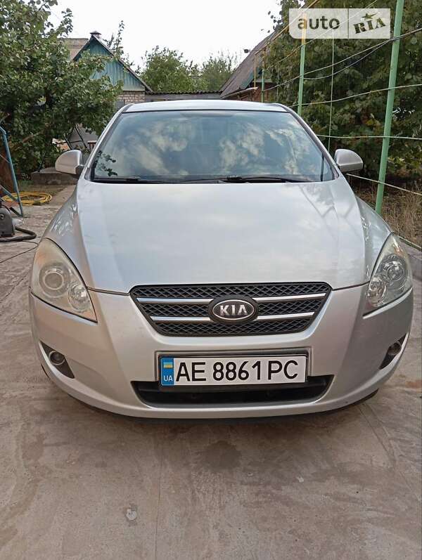 Kia Cee'd (2007)