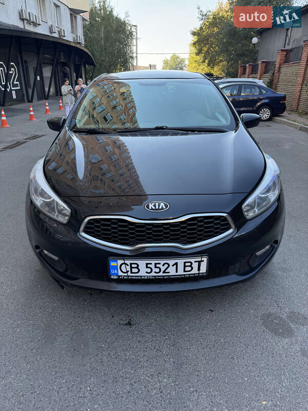 Kia Ceed (2013)