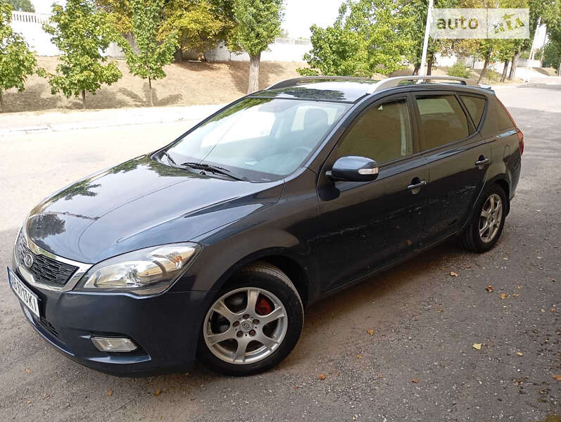 Kia Ceed (2010)