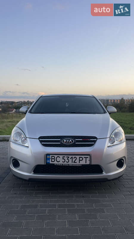 Kia Ceed (2008)