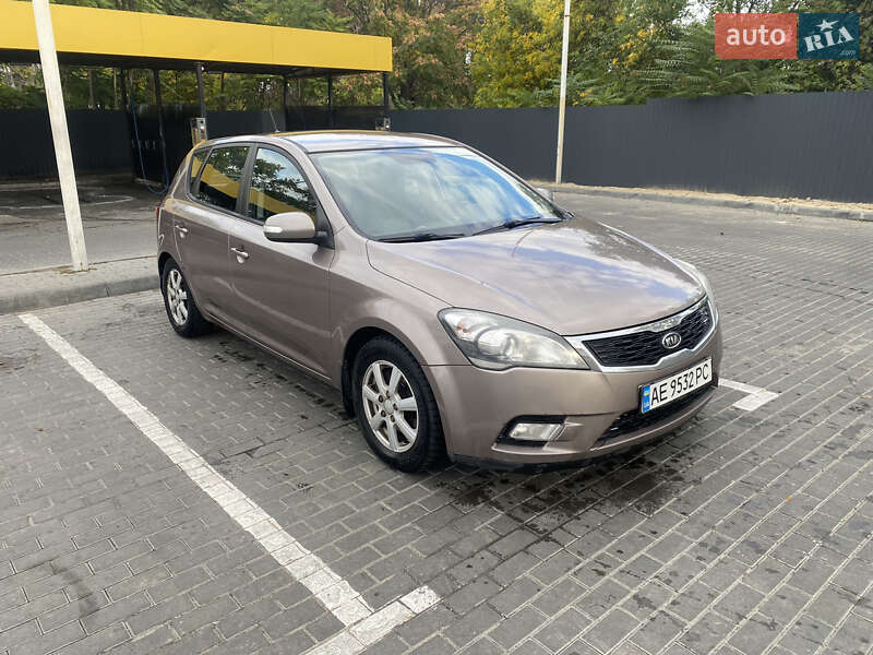 Kia Ceed (2009)