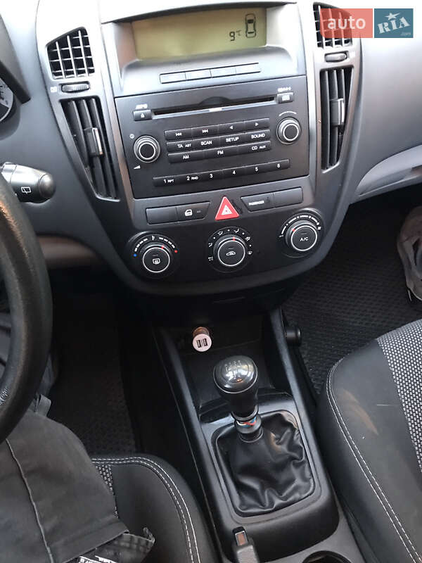 Kia Ceed (2009)