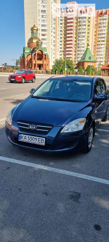Kia Cee'd (2007)