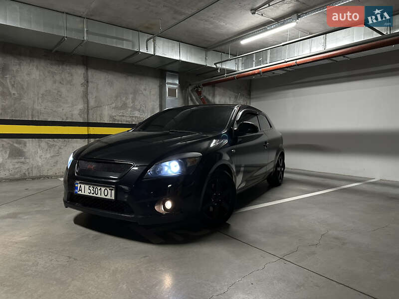 Kia Ceed (2008)