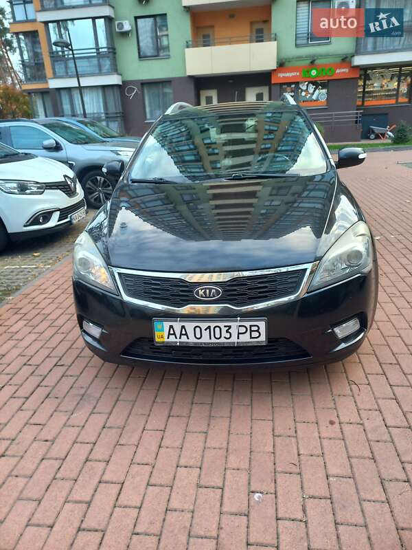 Kia Ceed (2011)
