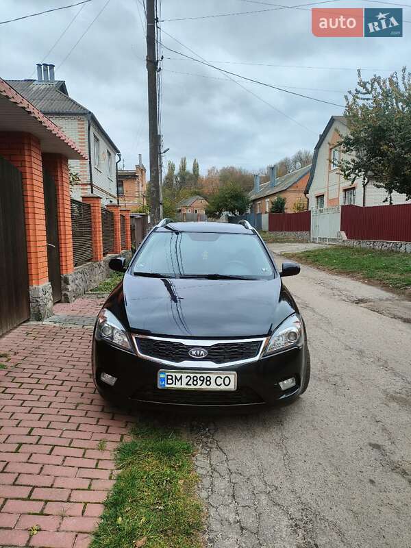 Kia Cee'd (2012)