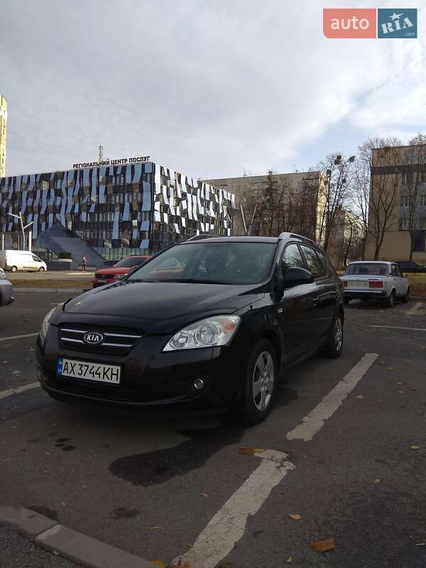 Kia Ceed (2008)