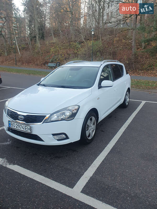 Kia Ceed (2009)