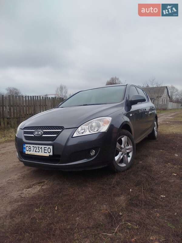 Kia Ceed (2007)