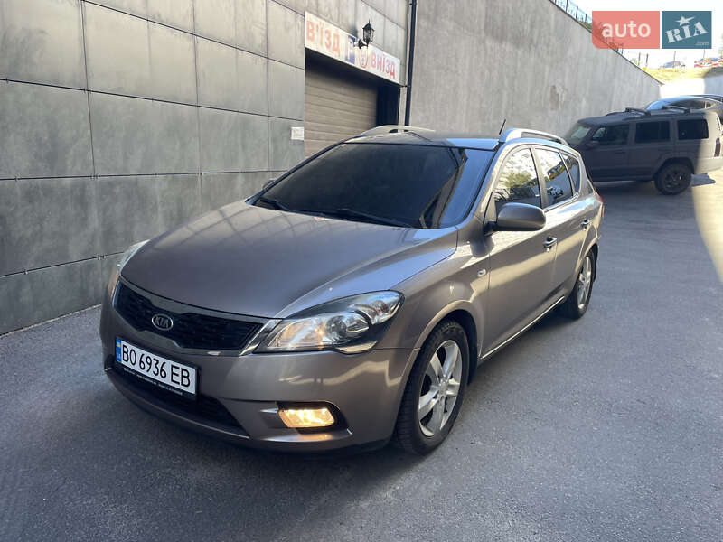 Kia Ceed (2011)