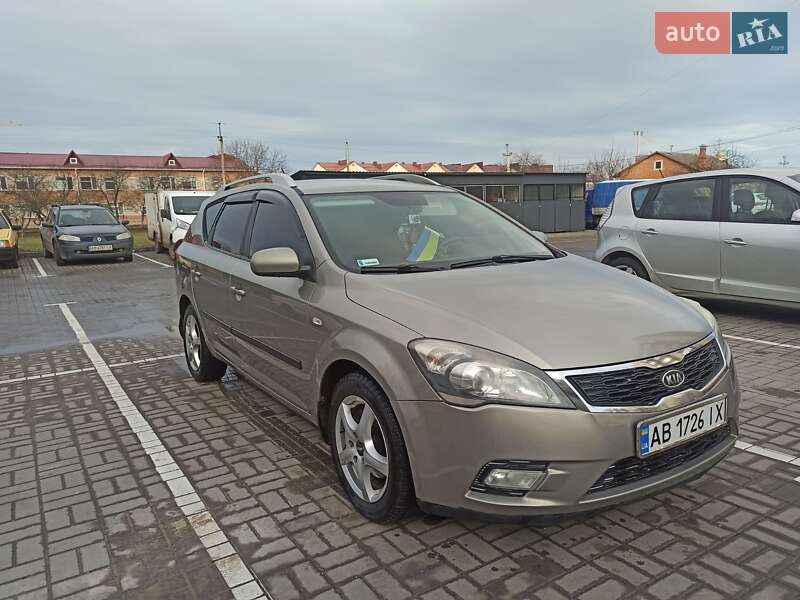 Kia Ceed (2011)