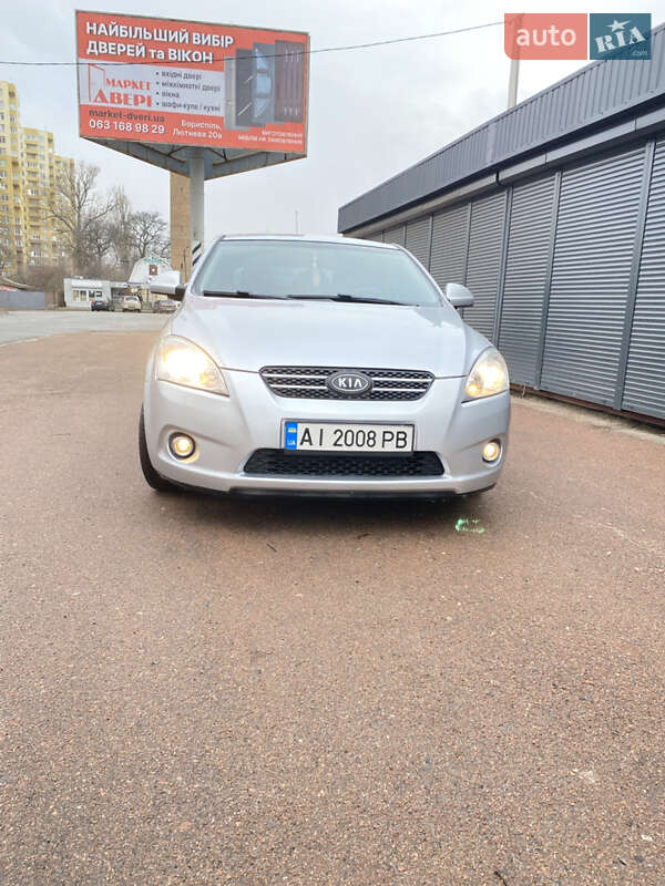 Kia Ceed (2008)