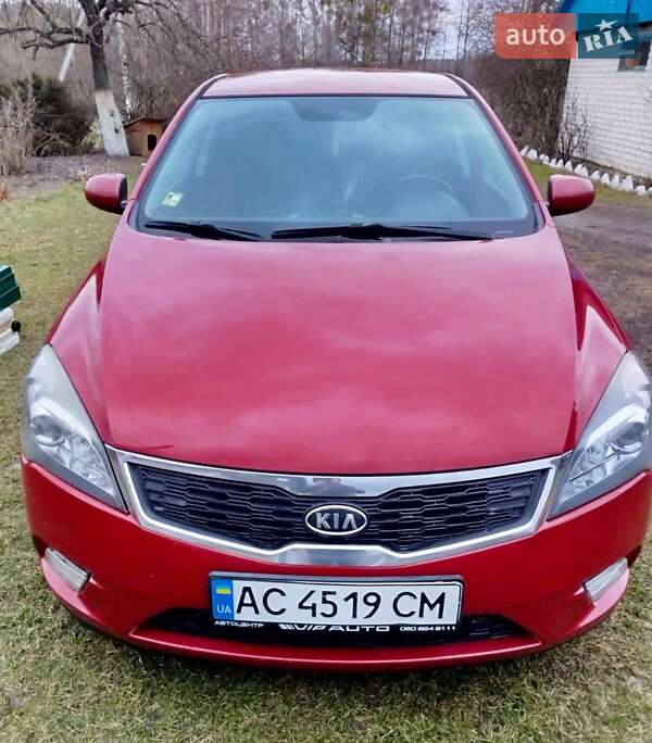 Kia Ceed (2010)