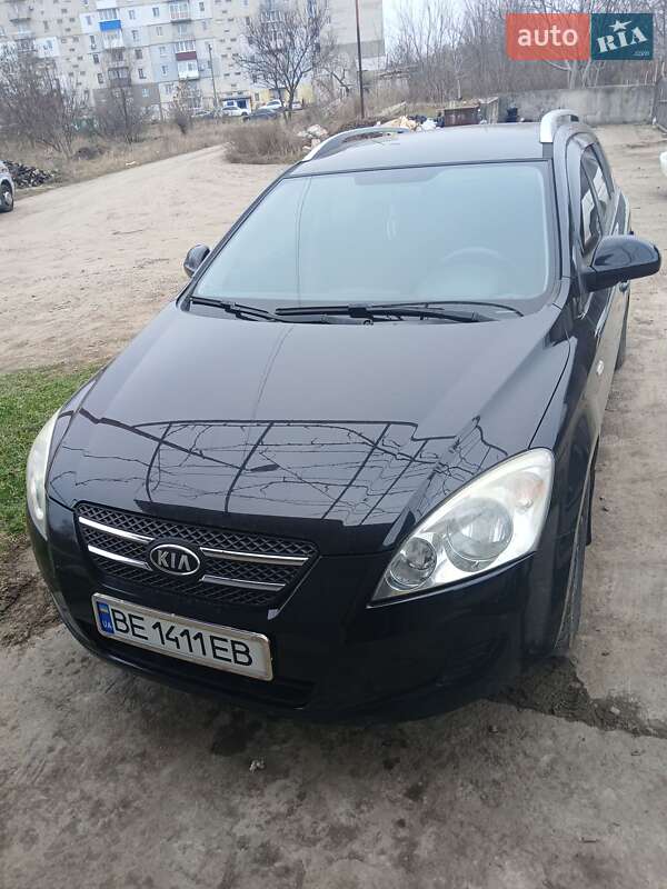 Kia Ceed (2007)