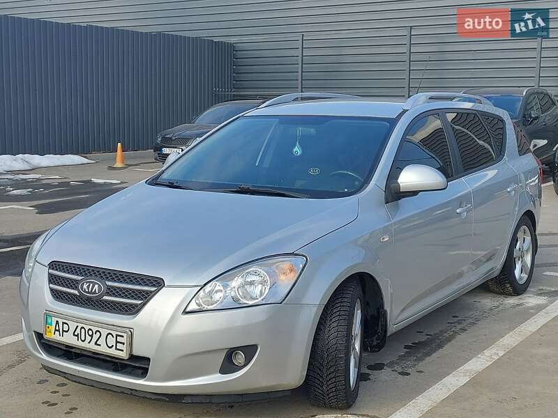 Kia Ceed (2008)