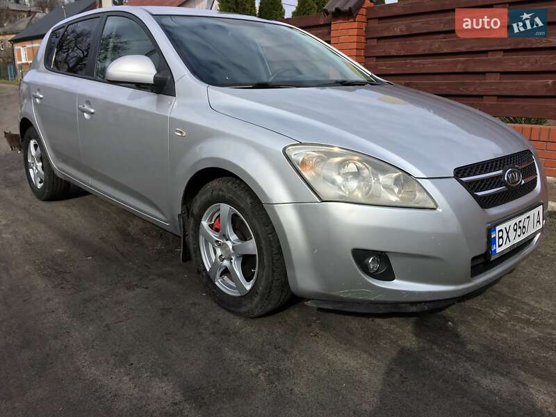 Kia Ceed (2007)