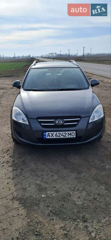 Kia Ceed (2007)