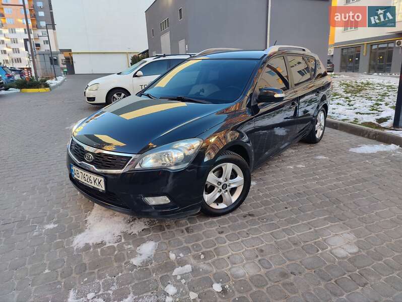 Kia Ceed (2010)