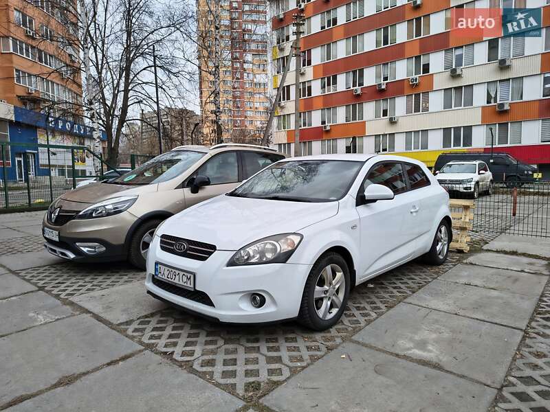 Kia Ceed (2009)