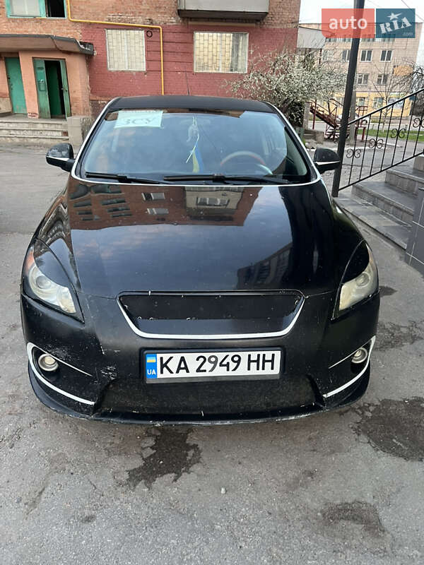 Kia Ceed (2008)