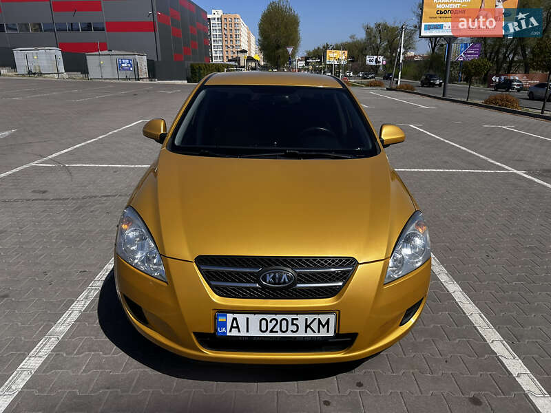 Kia Ceed (2007)