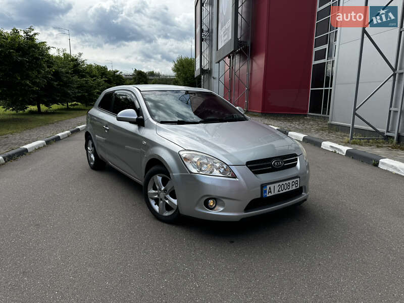 Kia Ceed (2008)