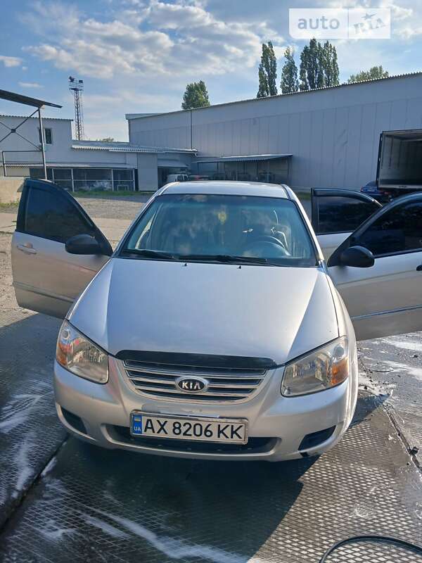 Kia Cerato (2008)