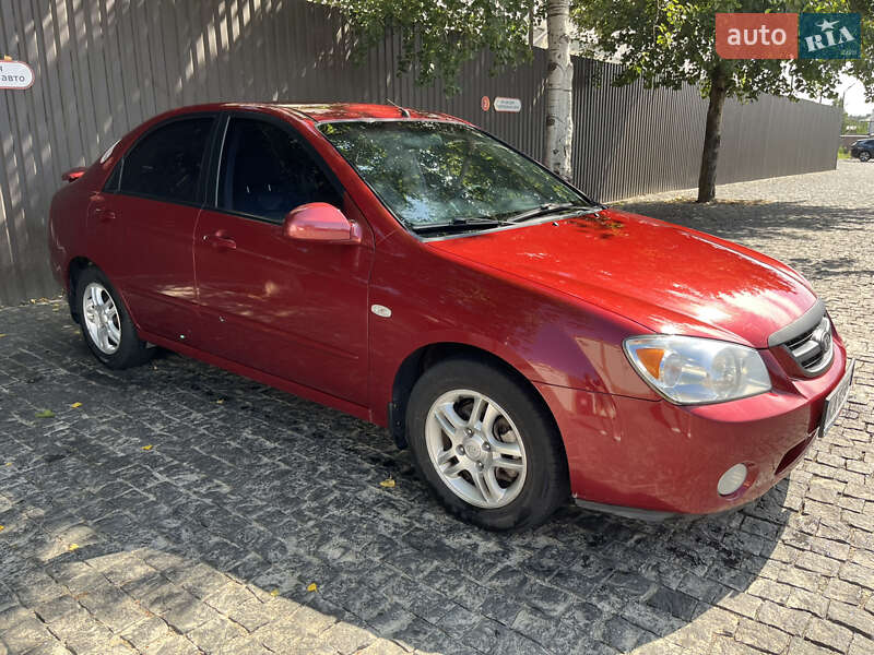 Kia Cerato (2006)