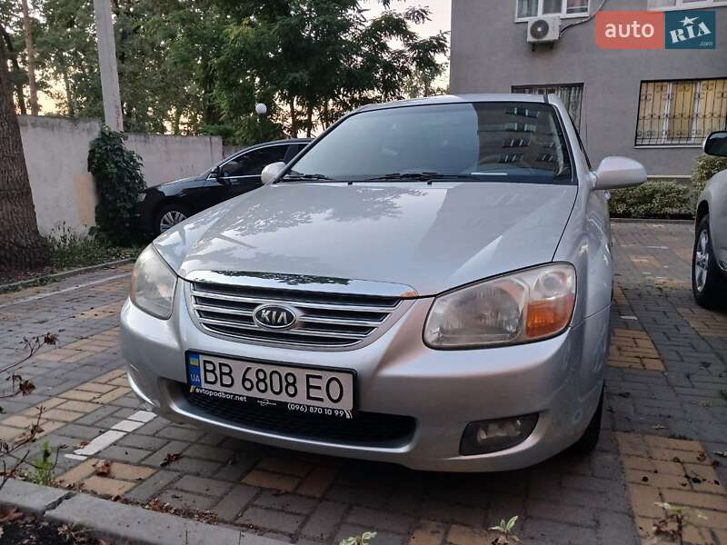Kia Cerato (2007)