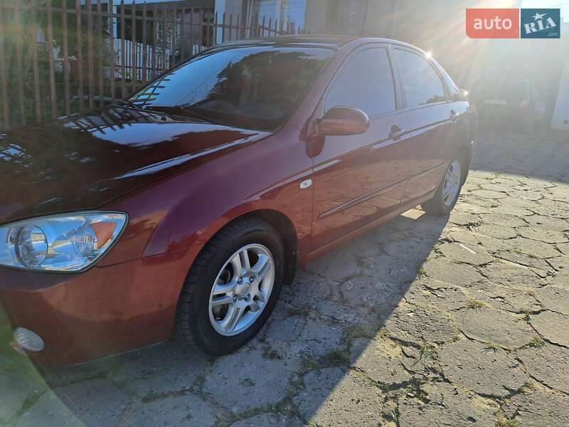 Kia Cerato (2006)