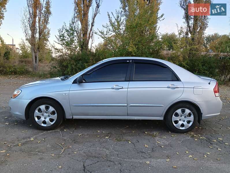 Kia Cerato (2006)
